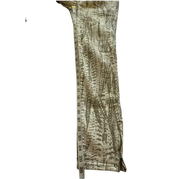 Free People Feather Print Skinny Jeans Neutral Boho Low Rise Ankle Denim 27 - Picture 11 of 11